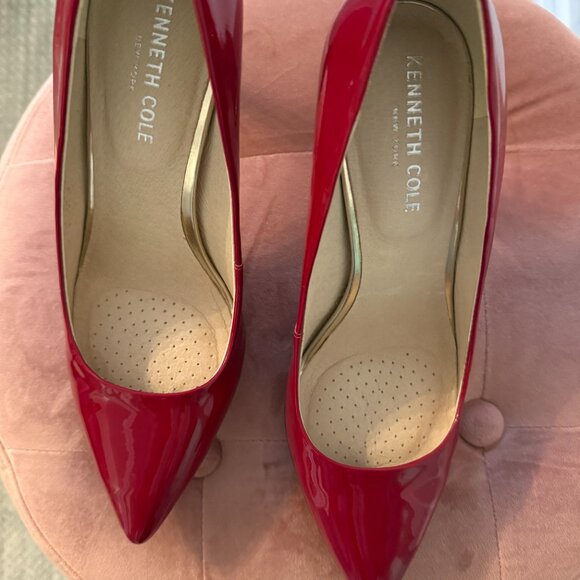 Kenneth Cole Sz 7.5, Red Stiletto - Picture 4 of 6